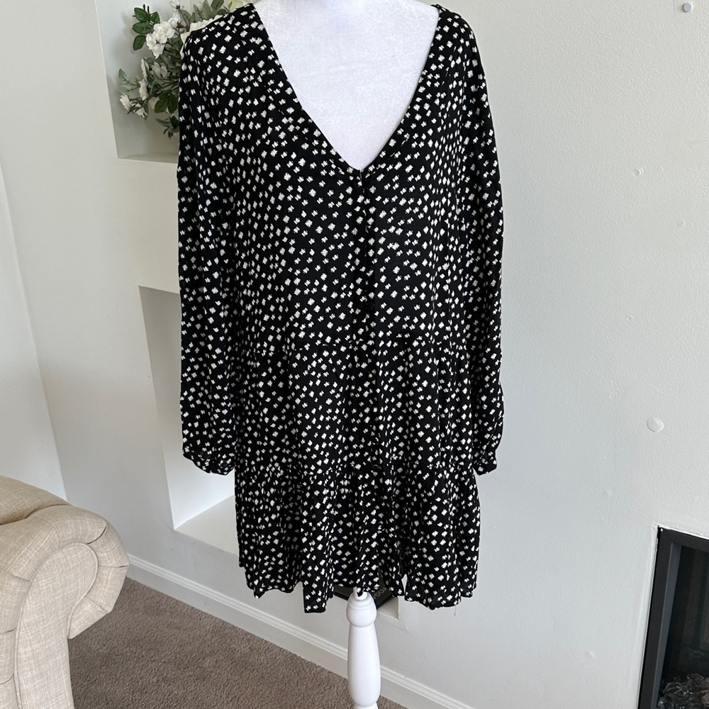 Maeve Black and White Polka Dot